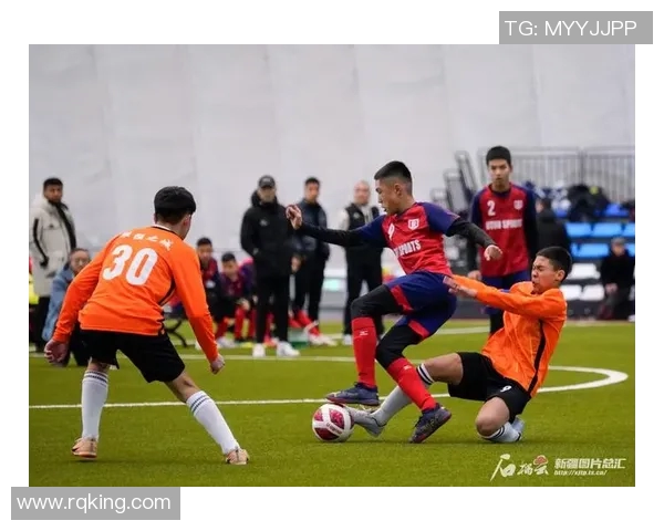 新疆足球热潮下的外国明星球员们的传奇故事与影响 新疆足球热潮下的外国明星球员们的传奇故事与影响