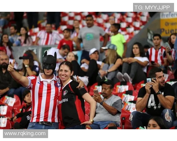 足球明星们的实力与成就如何影响全球足球发展与球迷文化 足球明星们的实力与成就如何影响全球足球发展与球迷文化