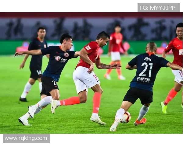 武汉篮球队以67分领跑精英赛积分榜展现强劲实力 武汉篮球队以67分领跑精英赛积分榜展现强劲实力